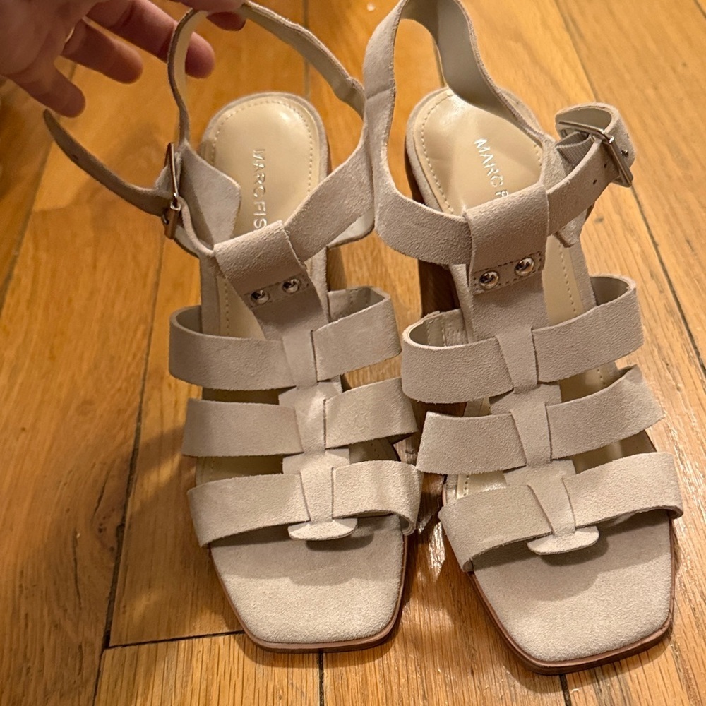 Marc Fisher Women's Tan Strappy Sandals - Picture 4 of 4